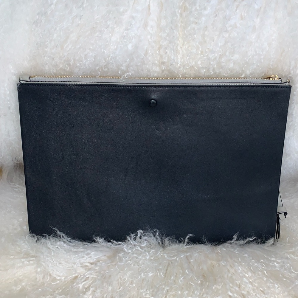 Chloe large clutch